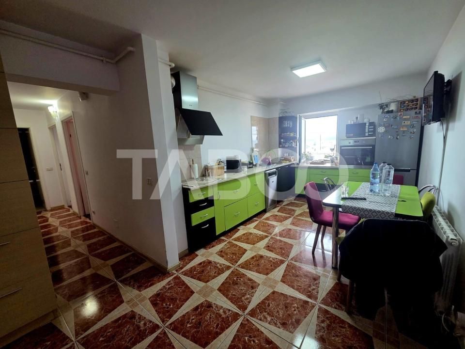 Apartament 3 camere decomandat de vanzare 72 mp balcon 7 mp – fotografia 7 din 10
