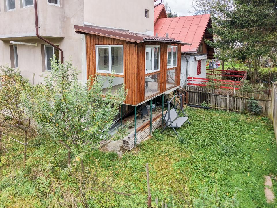 Vilă D+P+1+Pod în Azuga – Vedere Spectaculoasă spre Varful Cazacu – fotografia 26 din 61