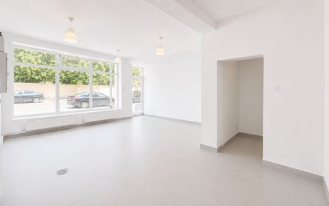 Spatiu comercial 80 mp | HORECA| Terasa privata | Curent trifazic