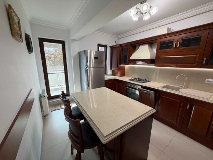 3 Camere P-ta Victoriei | Metrou | Centrala Proprie  |  Parcare – fotografia 4 din 8