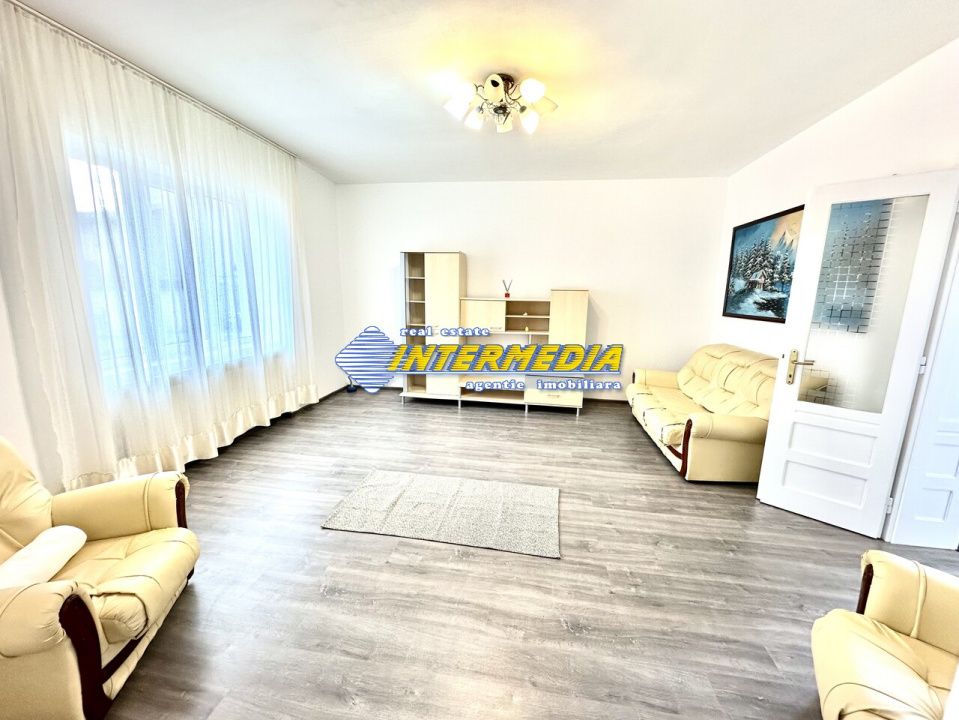 Casa 3 camere in Alba Iulia Zona CENTRU cu 900 mp teren utilitati si la asfalt – fotografia 15 din 16
