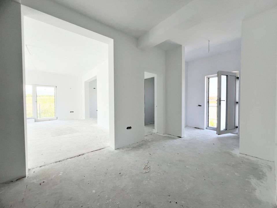 Casă single în Cristian, Sibiu - 4 Camere, 2 Terase, Teren 486 – fotografia 15 din 41