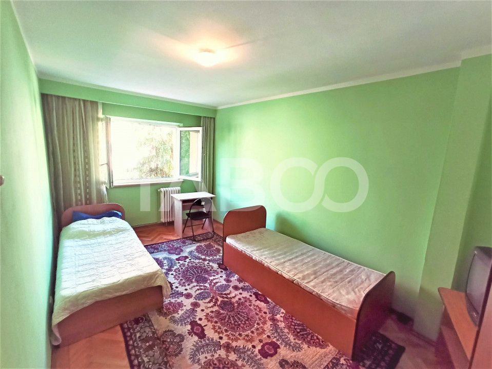 Apartament pentru muncitori 4 camere si 2 balcoane Mihai Viteazul – fotografia 2 din 15