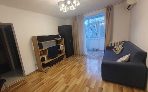 Apartament 3 camere Titan/ Costin Georgian/ Minis/ bloc 4 etaje