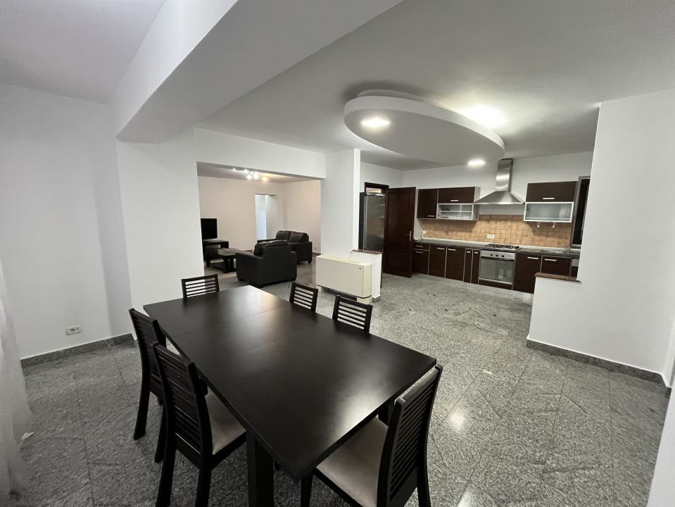 Apartament cu 5 camere de inchiriat - zona Aviatorilor – fotografia 2 din 19
