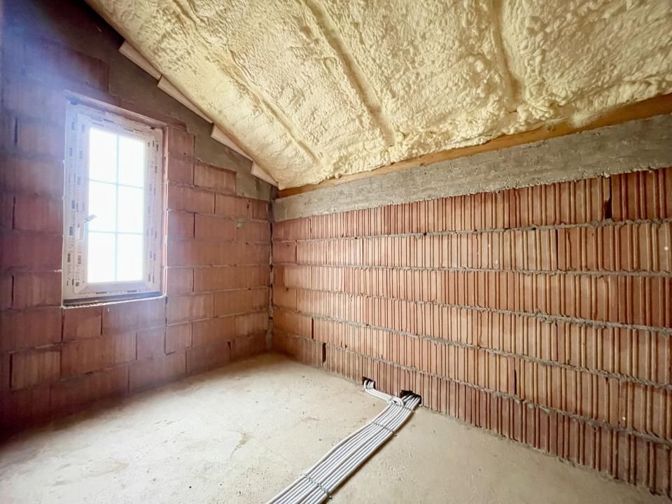 Duplex in stil nordic - 4 camere si 3 bai - Mosnita Noua – fotografia 11 din 13
