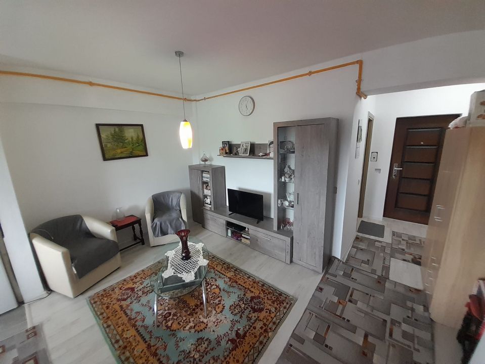 Apartament 2 camere, zona Malinului – fotografia 2 din 12