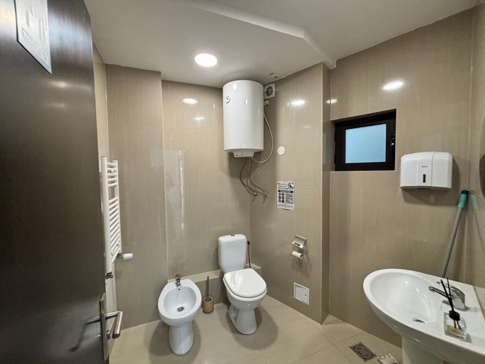 Vilă Dorobanți – Capitale / Clinică Medicală / Birouri / Sediu Firmă / Salon – fotografia 11 din 18