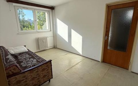 3 Camere Drumul Taberei Romancierilor 6 min Metrou