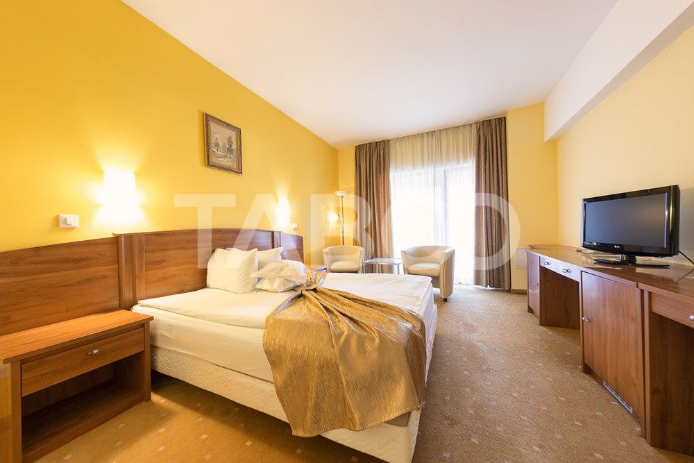 Hotel de 3* si 4* cu 64 de camere in Alba Iulia ultracentral – fotografia 14 din 37