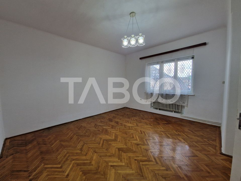 Apartament central 4 camere spatiu comercial garaj si pivnita Sibiu – fotografia 14 din 16