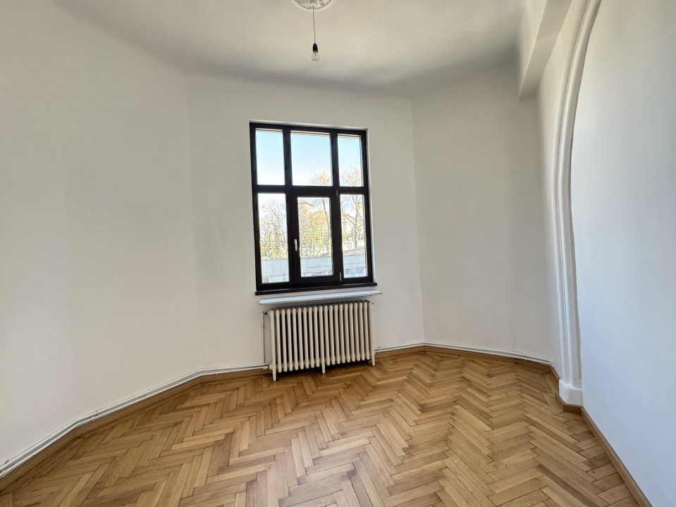 Sediu de firmă cu prestanță într-un imobil istoric – Unirii – fotografia 12 din 12