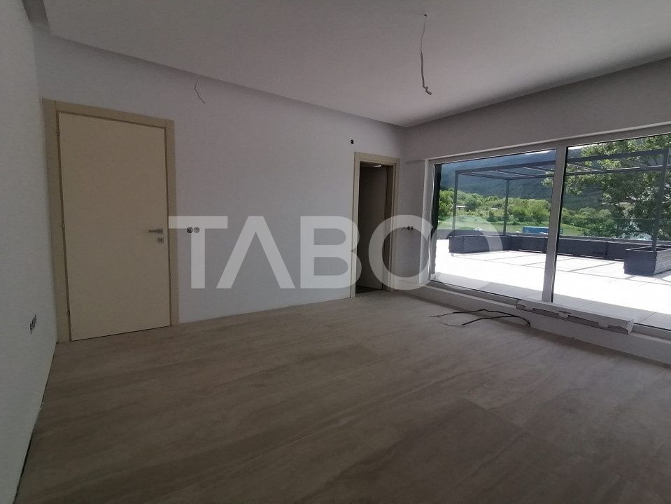 Casa moderna cu 5 camere, piscina si priveliste superba, Cisnadie – fotografia 6 din 26