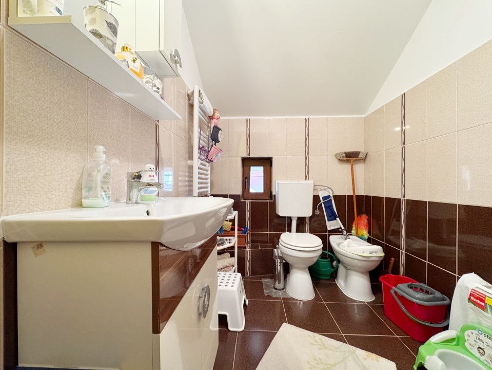 Casa individuala cu 5 camere, 836 mp teren - Sanandrei – fotografia 16 din 21