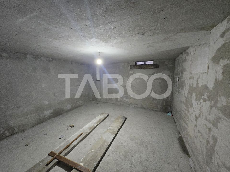 Casa de vacanta noua de vanzare 278mp curte 855mp Valea Avrigului – fotografia 21 din 22