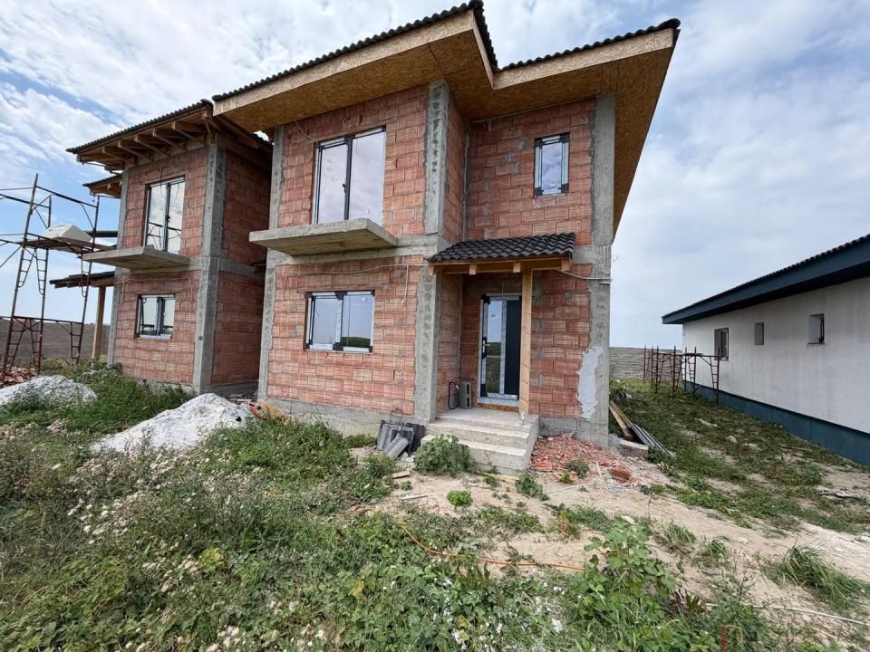 Duplex despartit cam tehnica | 5 camere | Toate utilitatile | 2 bai | – fotografia 1 din 5