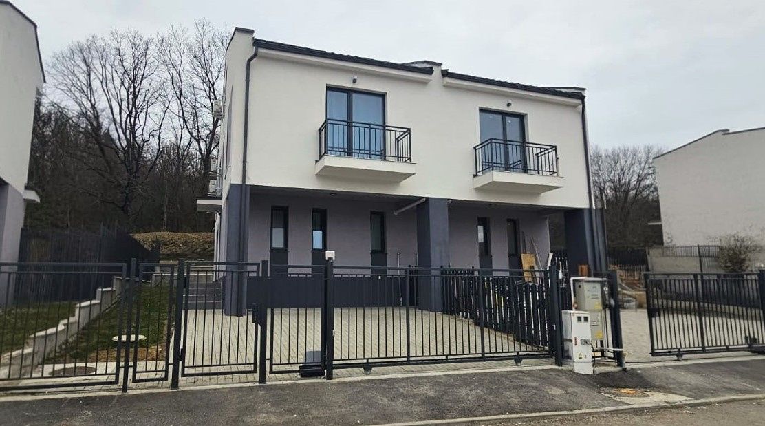 Duplex modern, la prima inchiriere in Iris – fotografia 1 din 17
