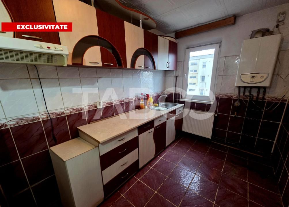 Apartament 2 camere semidecomandat de vanzare etaj 3 T. Vladimirescu – fotografia 2 din 8