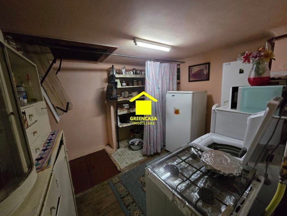 Casa de vanzare cu 2 camere si curte generoasa in zona Gruia – fotografia 6 din 7