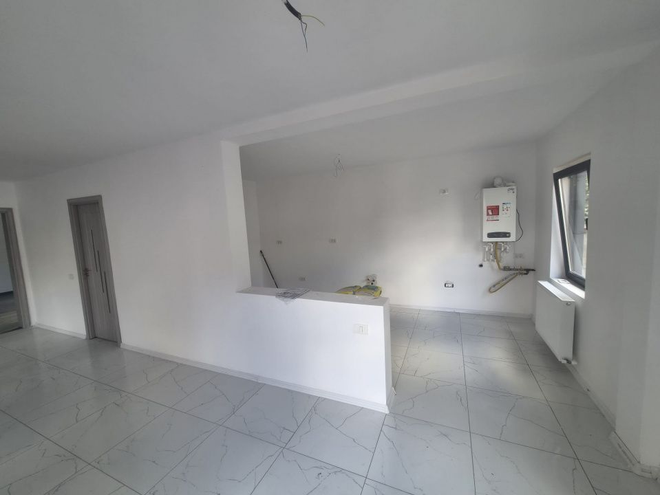 Oportunitate! Zona deosebita casa la sol, 3 camere, posibilitate M, Valu lui Tr! – fotografia 2 din 8
