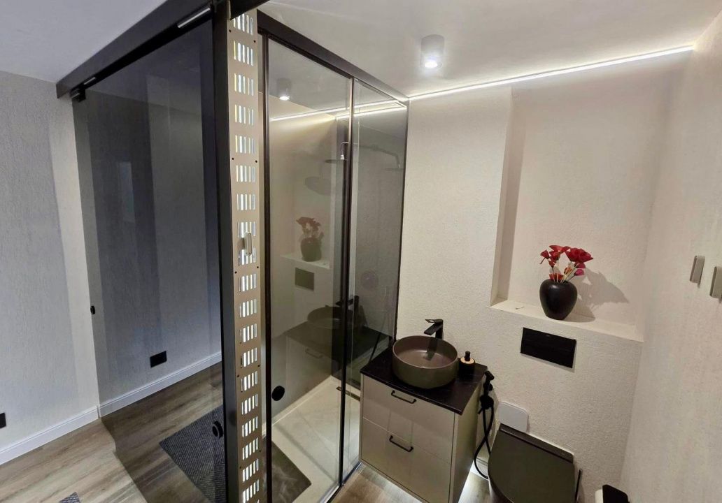 Veronica Micle - apartament 2 camere renovat de inchiriat. – fotografia 3 din 28