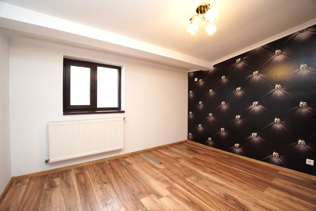 Inchiriere Vila |  Vitan Mall - Dristor | 7 Camere P+2+Curte+Parcare – fotografia 16 din 18