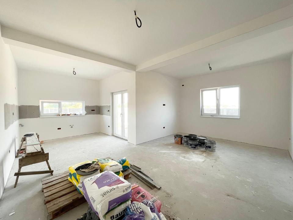 Duplex cu 4 camere, 101mp, despartit prin camera tehnica - Mosnita Noua – fotografia 2 din 12