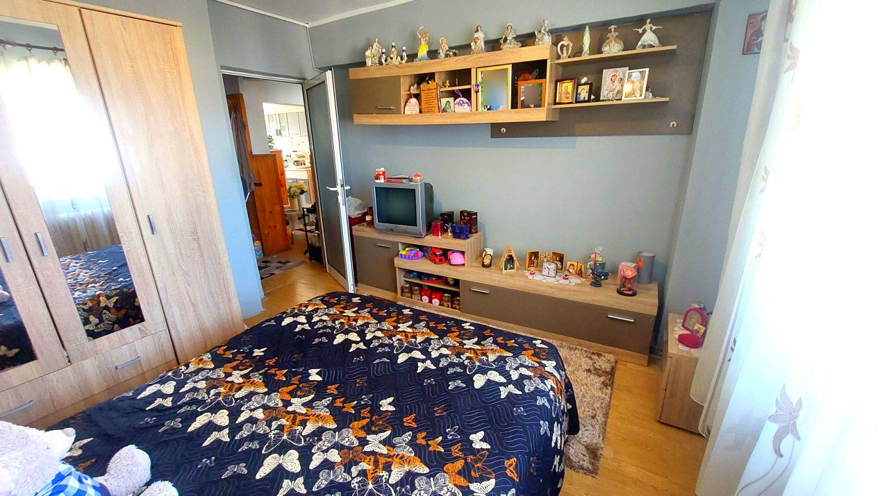 OCAZIE! Apartament 4 camere decomandat Cetate 2 bai 90 mp cu balcon si pivnita! – fotografia 7 din 10