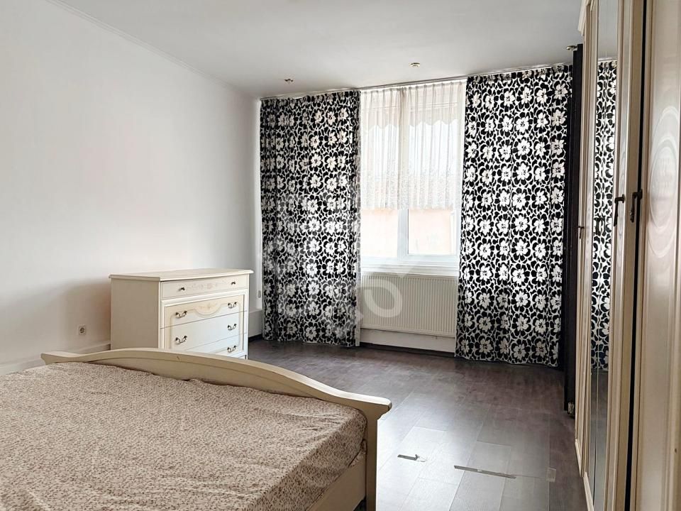 Apartament la casa, curte proprie, strada Nicolae Jiga, Oradea – fotografia 7 din 18