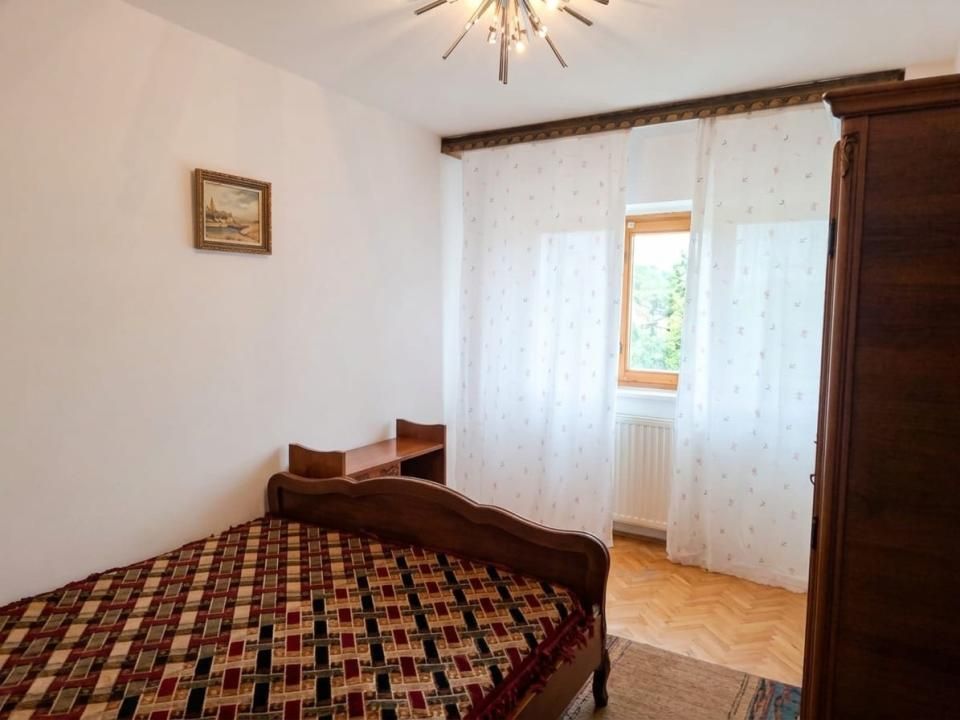 Apartament cu 3 camere, 2 bai, in Centru Civic, vintage, langa Palas – fotografia 2 din 6