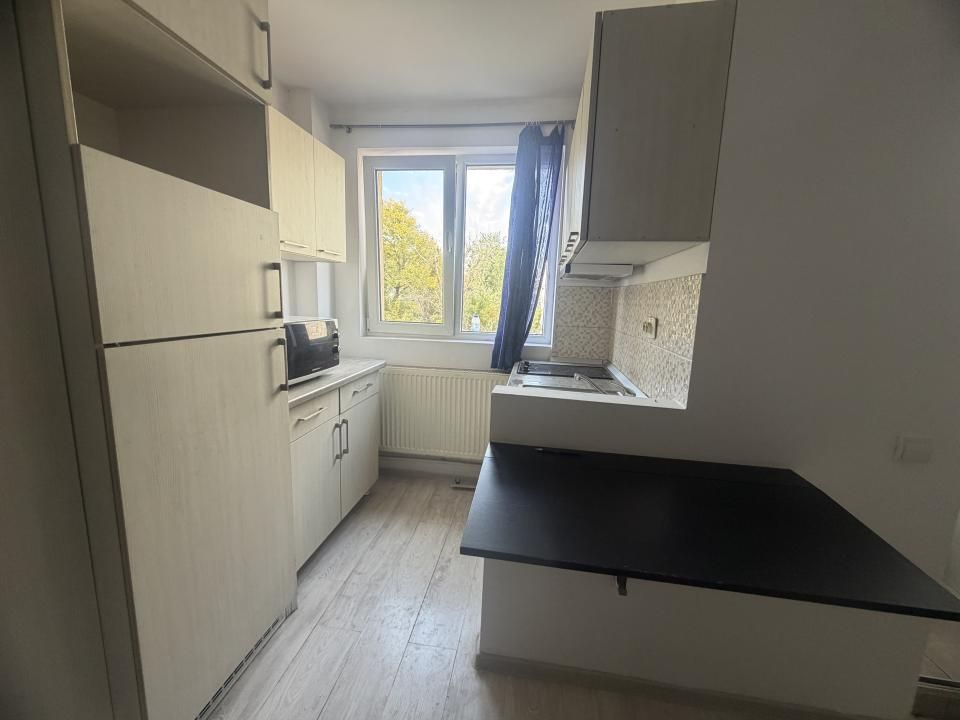 Garsoniera 15 mp Ozana | Metrou 1Decembrie1918 | Bloc Reabilitat – fotografia 2 din 7