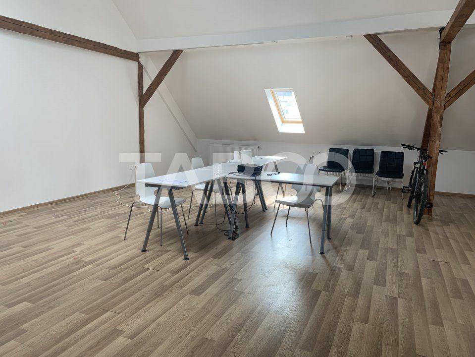 Spatiu comercial de inchiriat in zona Sub Arini din Sibiu – fotografia 2 din 11