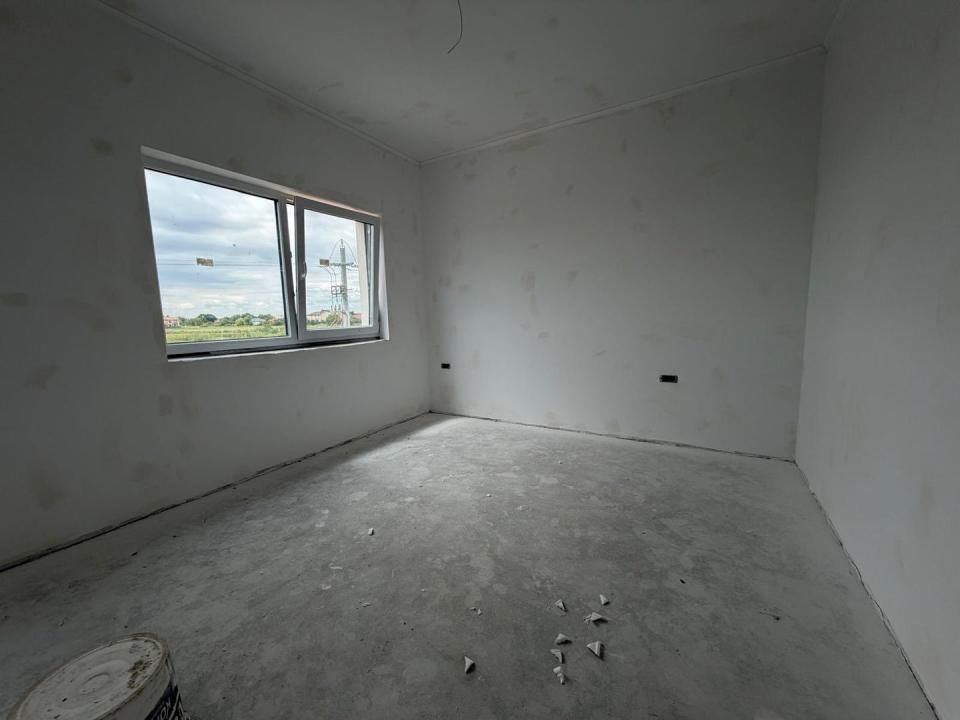 Triplex in Sacalaz | Finisaje premium | 3 camere | Asfalt | 2 terase – fotografia 6 din 13