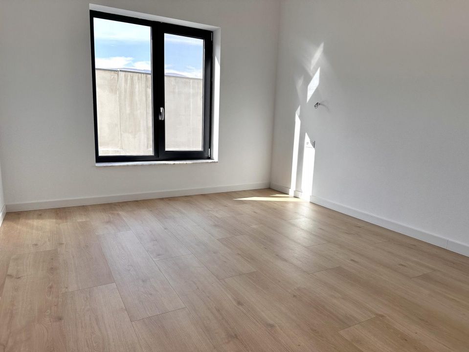 CASA NOUA I 90 MP I FINISATA LA CHEIE I ASFALT I TOATE UTILITATILE I – fotografia 8 din 21