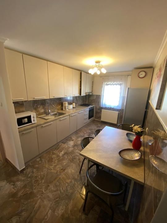 Apartament de 65 mp, 3 camere, zona Pasteor - Zorilor – fotografia 9 din 14