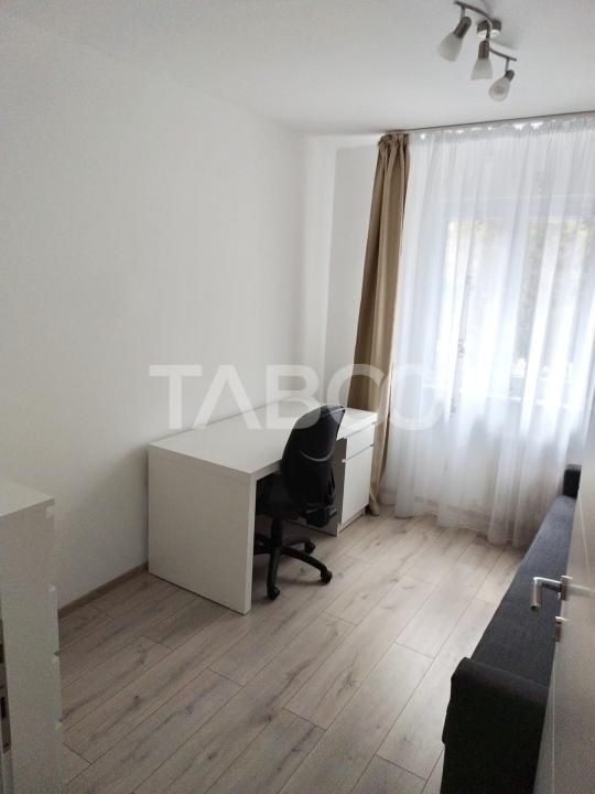 Apartament cu 3 camere de vanzare in Manastur zona Piata Flora cu boxa – fotografia 3 din 8