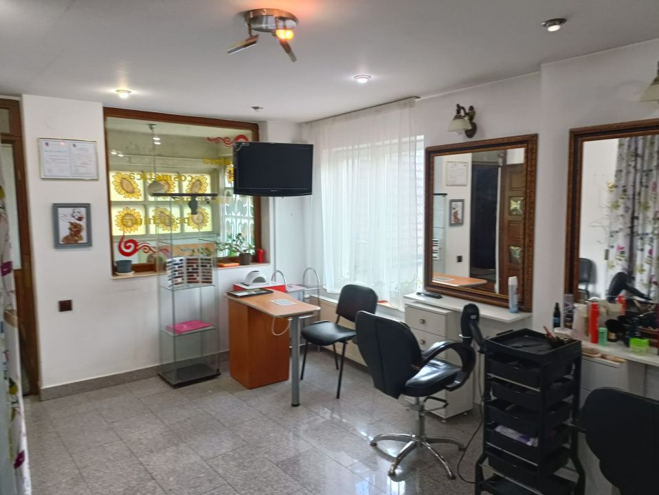 Casă și spațiu comercial de vânzare Reghin zona centrală. – fotografia 10 din 16