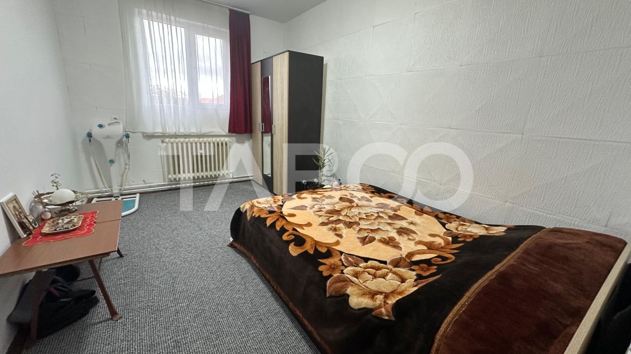 Apartament la casa 4 camere  pivnita curte privata zona Lazaret Sibiu – fotografia 14 din 17