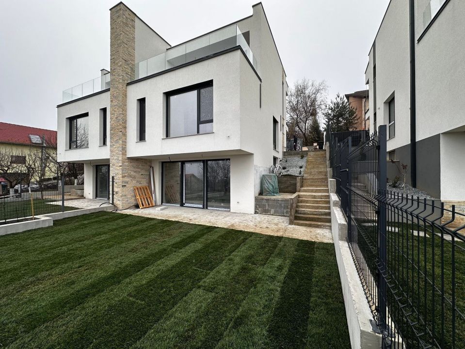 Duplex modern, 120 mp utili, terase panoramice | Borhanci – fotografia 1 din 4
