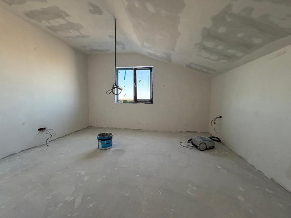 Duplex in Sanandrei | Toate utilitatile | Asfalt | Curte generoasa | – fotografia 7 din 13