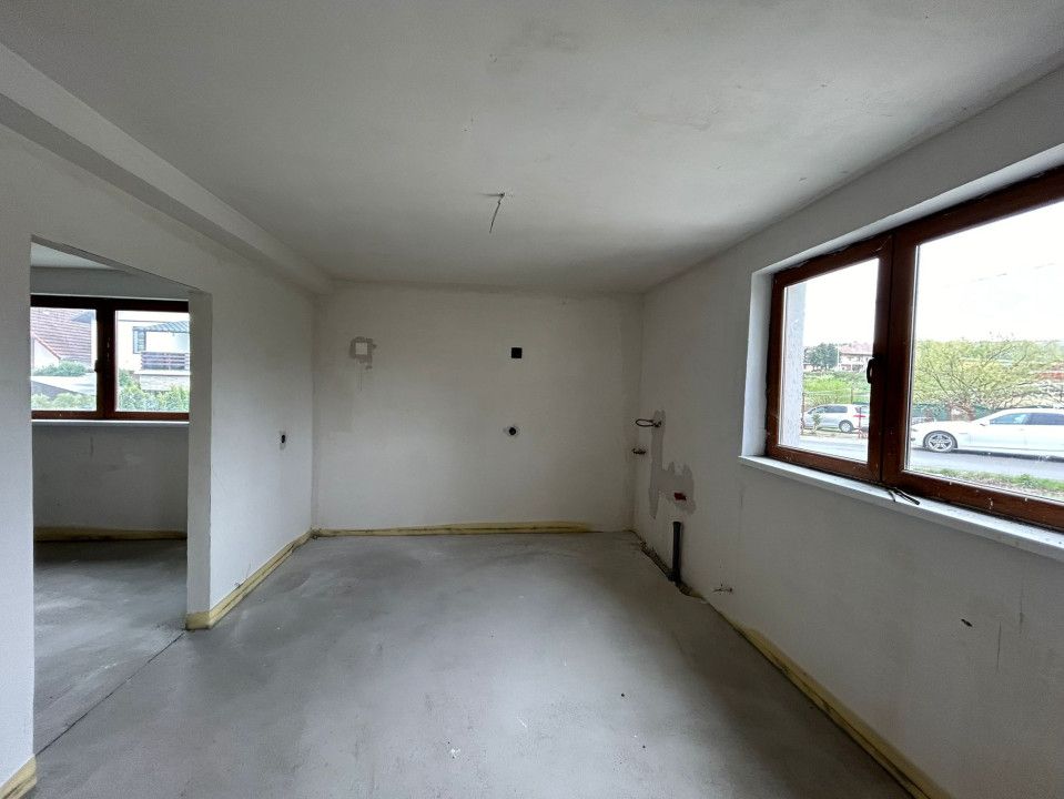Casa tip duplex, 263 Mp utili, Copaceni – fotografia 13 din 15