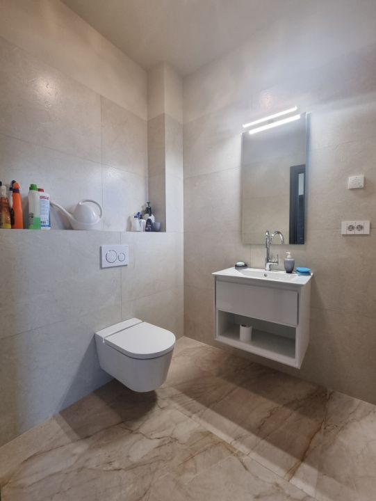 Eleganta, intimitate si tehnologie – casa premium in cartierul Terra – fotografia 24 din 32
