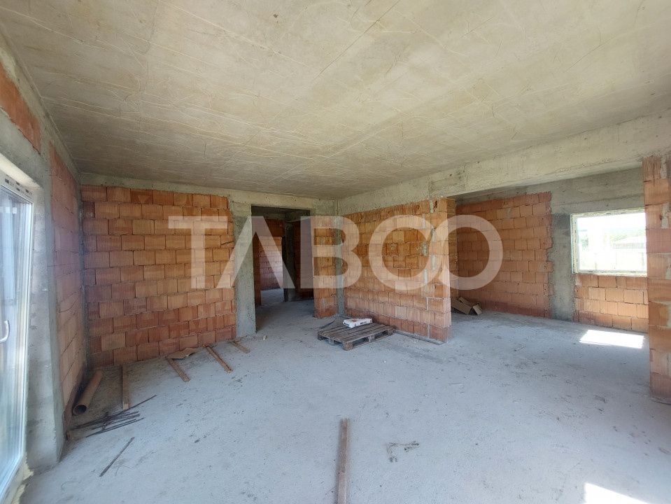 Casa de vanzare 147 mpu 5 camere si teren de 434 mp Cristian Sibiu – fotografia 6 din 9