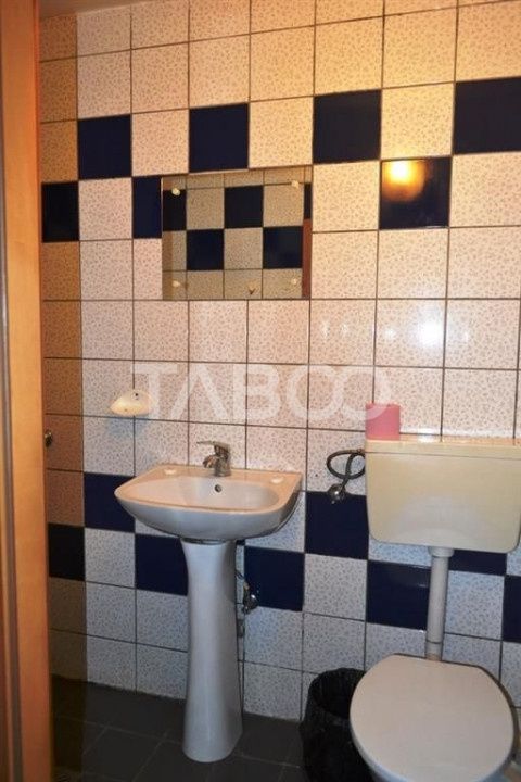 Pensiune de vanzare in Talmaciu judetul Sibiu renovata cu 26 camere – fotografia 27 din 27