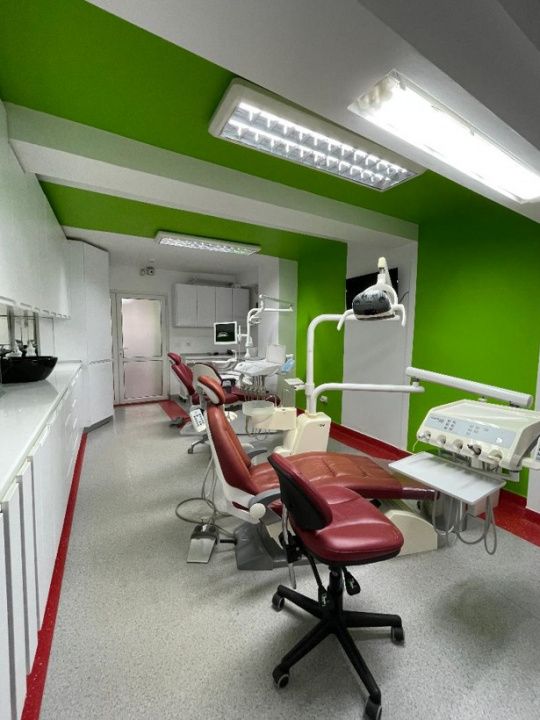 INCHIRIERE | Spatiu Comercial Vad | Stomatologie | Dotat  complet | Cetate Piata – fotografia 1 din 8