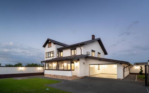 Casă premium de vânzare în Adunații Copăceni – 326 mp utili, 492 mp teren, garaj