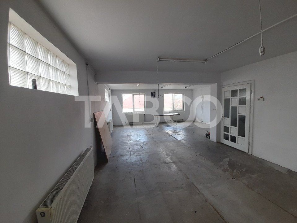 Spatiu comercial 100 mpu CURENT TRIFAZIC locuri parcare Lazaret Sibiu – fotografia 2 din 9