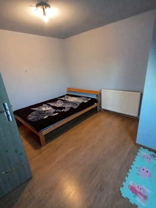 Apartament 3 camere, 85mp, 2 niveluri, zona centrala – fotografia 3 din 8