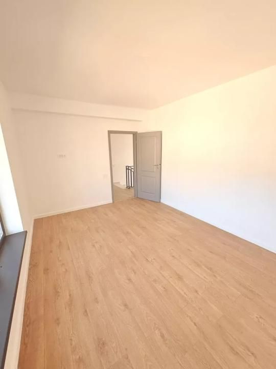 Vile individuale P+1+Pod în Tunari, 5 camere, pompă de căldură – fotografia 4 din 17