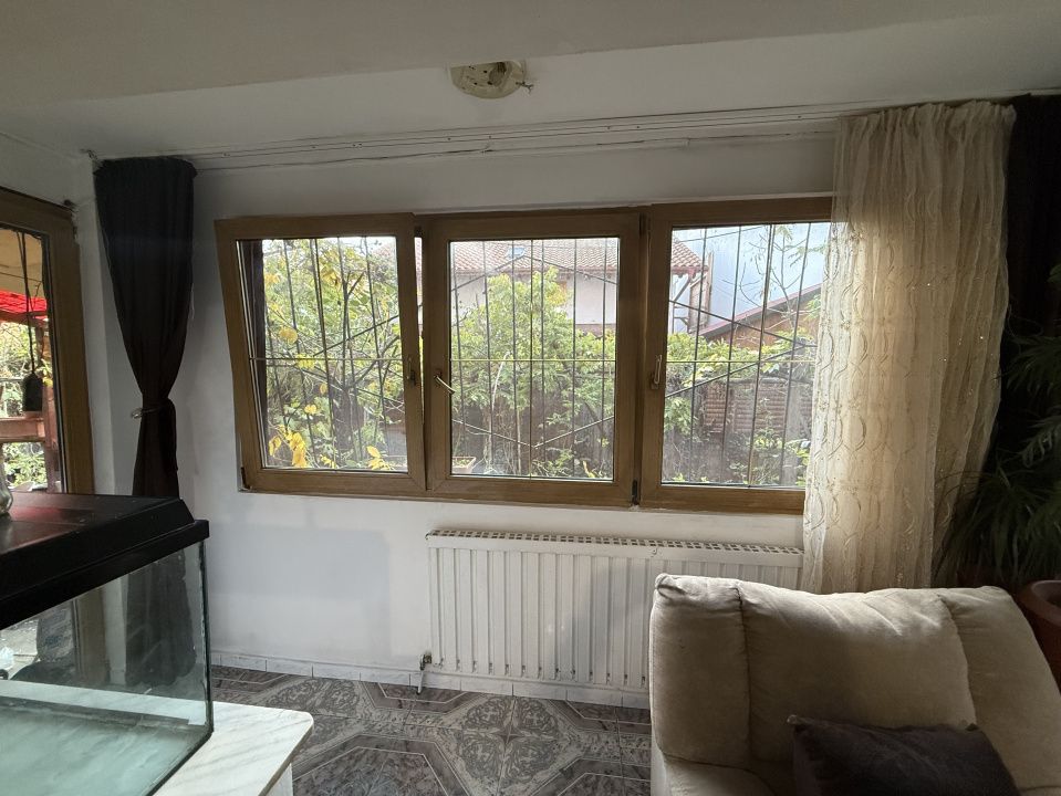 Apartament cu 3 camere, decomandat, 95 mp, parter - Girocului – fotografia 9 din 10